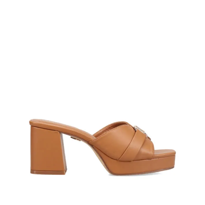 LAURA BIAGIOTTI Ταμπά Mules με Διακοσμητική Αγκράφα & Χοντρό Τακούνι 7cm 1 LAURA BIAGIOTTI Ταμπά Mules με Διακοσμητική Αγκράφα & Χοντρό Τακούνι 7cm