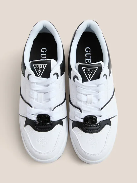 Sneakers GUESS Γυναικεία Λευκά με Μαύρες Λεπτομέρειες & Platform Σόλα 5 Sneakers GUESS Γυναικεία Λευκά με Μαύρες Λεπτομέρειες & Platform Σόλα - Image 5