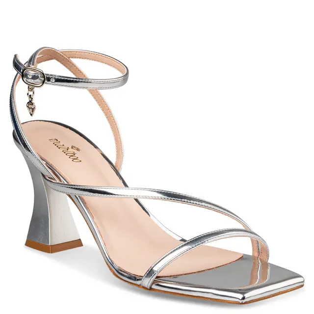 Mairiboo for Envie Ασημί Μεταλλιζέ Πέδιλο με Γλυπτό Τακούνι & Λεπτά Λουράκια 2 Mairiboo for Envie Ασημί Μεταλλιζέ Πέδιλο με Γλυπτό Τακούνι & Λεπτά Λουράκια - Image 2